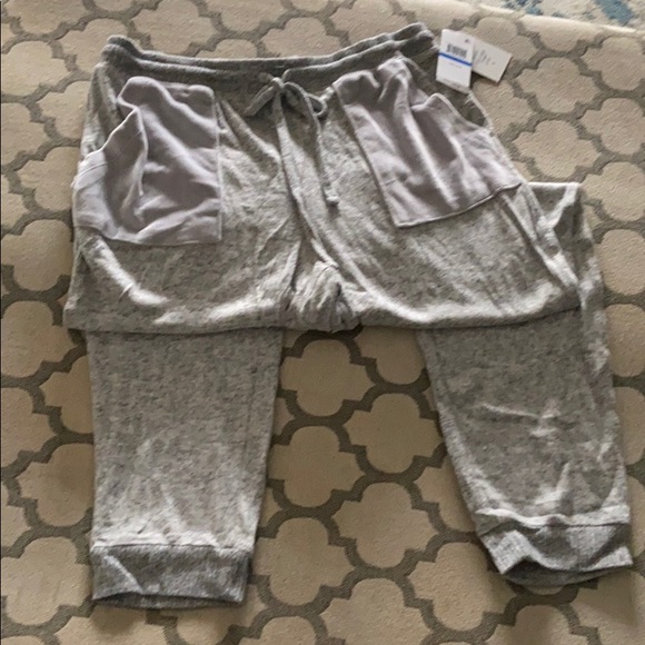 Sweatpants - Picture 2 of 3